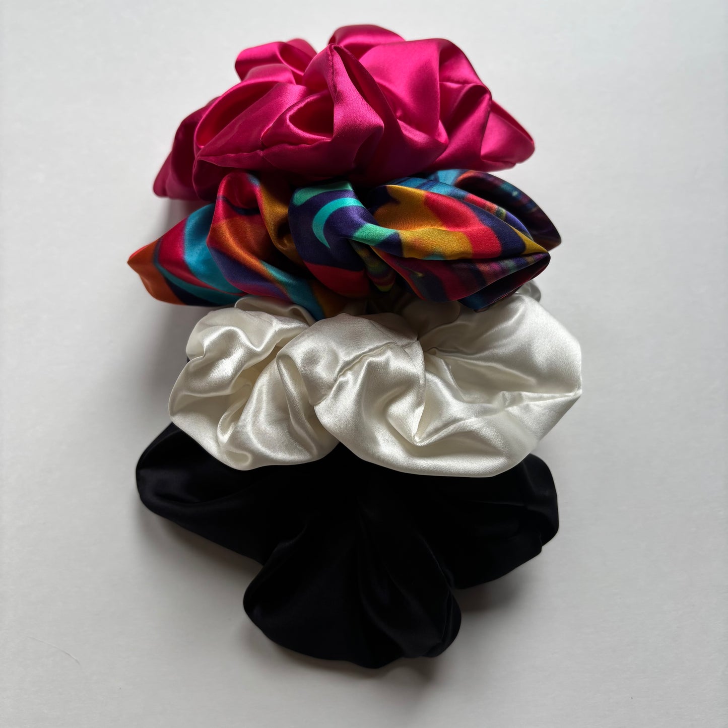 Curlora Oversized Silk Scrunchie - 100% mulberry silk
